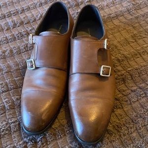 Zara Mens dress shoe. Size Zara 46. See right shoe toe area for scratch.